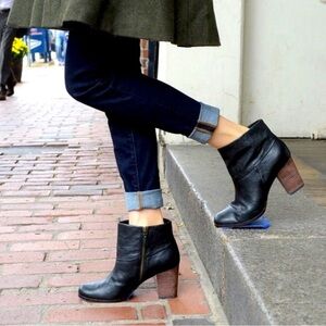 Cole Haan Black Cassidy ankle boots, size 10